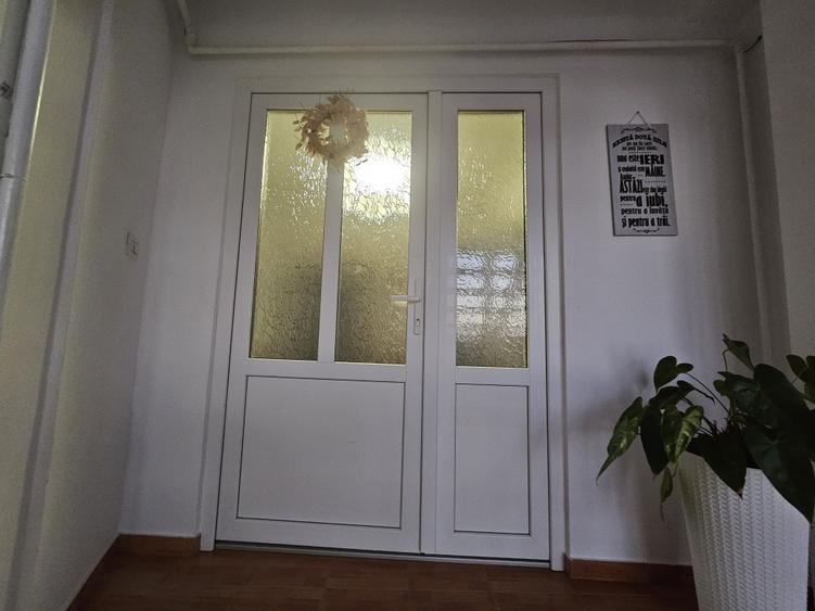 Imobil P+2E+M, cu spațiu comercial, zona Spitalul Județean, comision 0% - 38