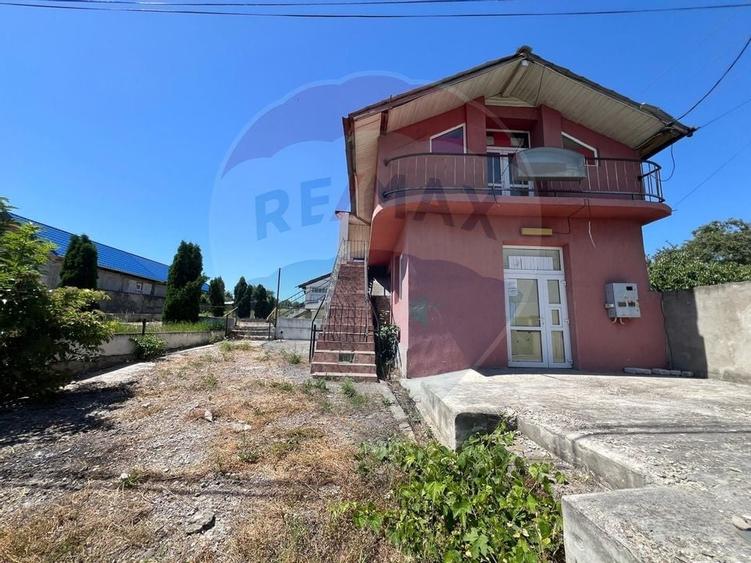 Casă / Vilă cu 5 camere de vânzare - 9