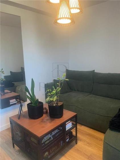 GIROC - 3 CAM - LOC PARCARE - INCALZIRE PARDOASEALA - UTILAT/MOBILAT MODERN - 3