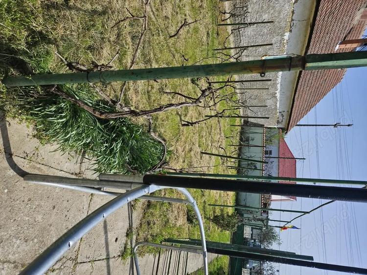 Vand casa Giulvaz strada principala - 3