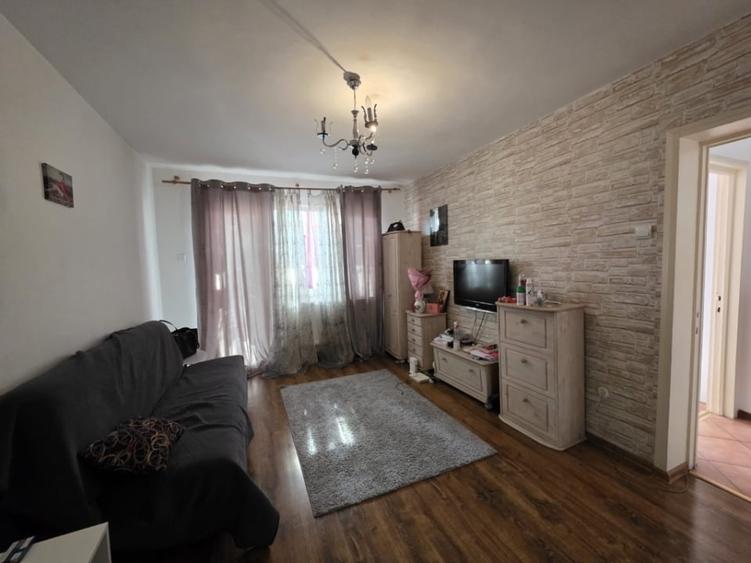 Etaj 1-Tatarasi-Flora- 2 Camere  Semidecomandat 50mp - 1