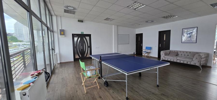 Vanzare spatiu birouri 135 mp, compartimentat, luminos, acces facil - 1