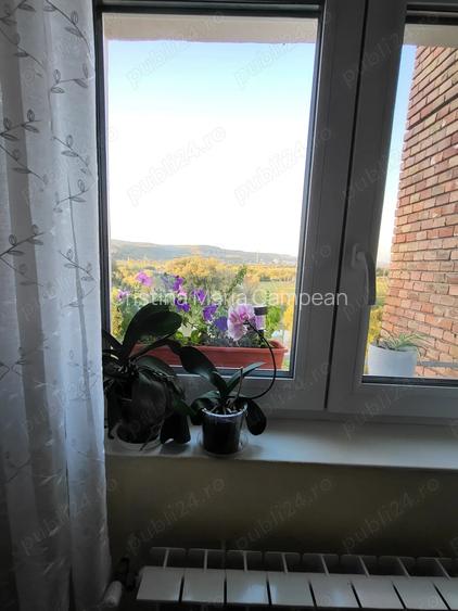 Vand apartament 3 camere Vand apartament 3 camere