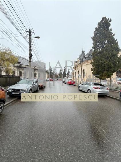 Parter imobil si curte proprie, in Ploiesti, ultracentral. - 2