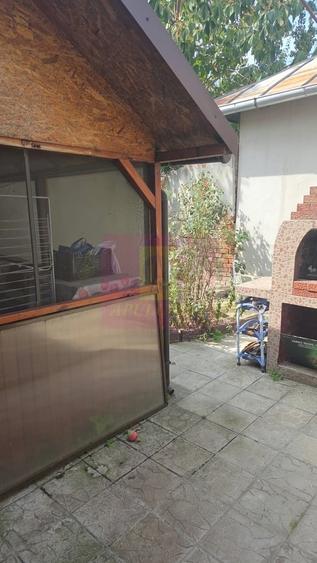 Casă cu 5 camere în Pantelimon