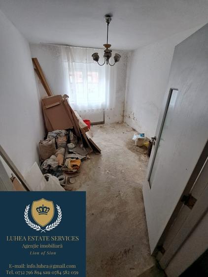 Apartament 2 camere + boxă 20 mp, cu potențial de 3 camere și terasă  - 4