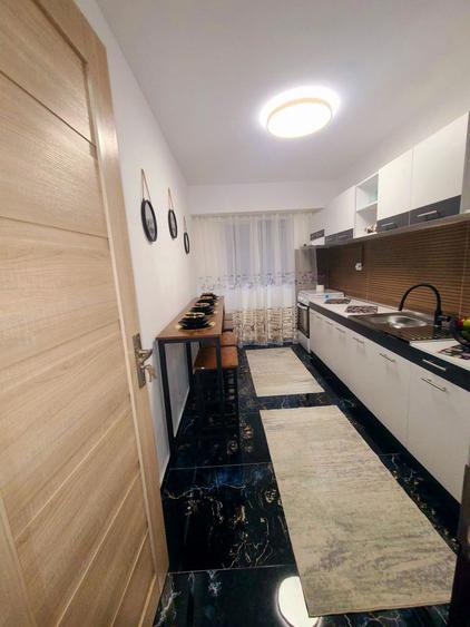 REDUS! Ap 3 cam ultracentral, renovare LUX, et.1 57.500 - 1