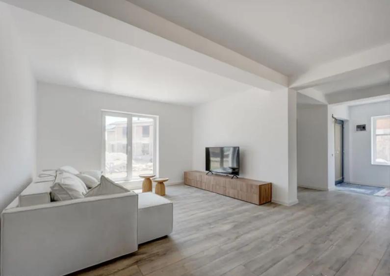 Vile moderne, Peris, rate la dezvoltator - 1