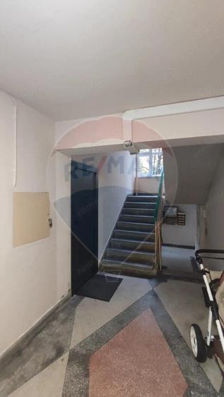 De inchiriat apartament 3 camere spatios etaj 1 Splaiul Crisanei - 9