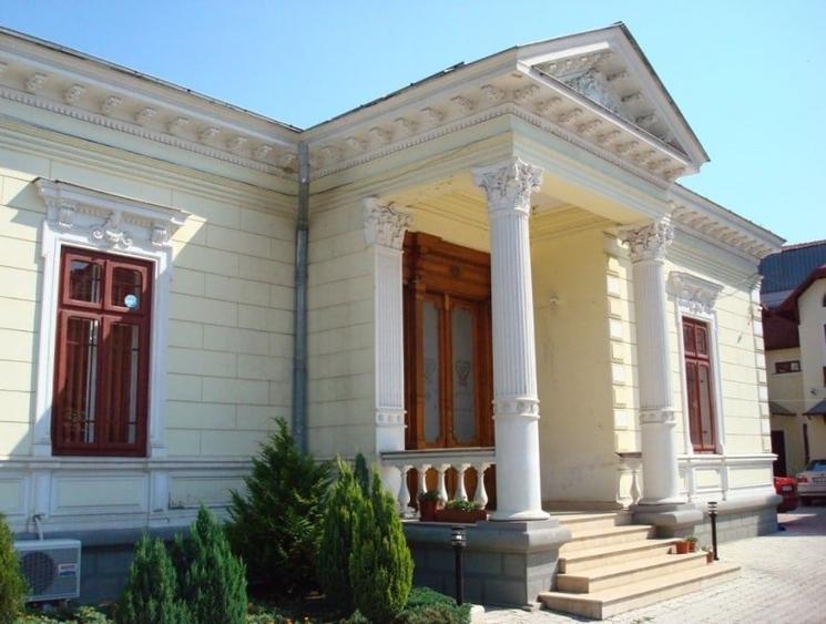 Vila cu arhitectura si teren 500mp - 1