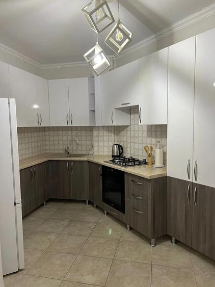 inchiriere garsoniera in zona Titan aproape de metrou - 2