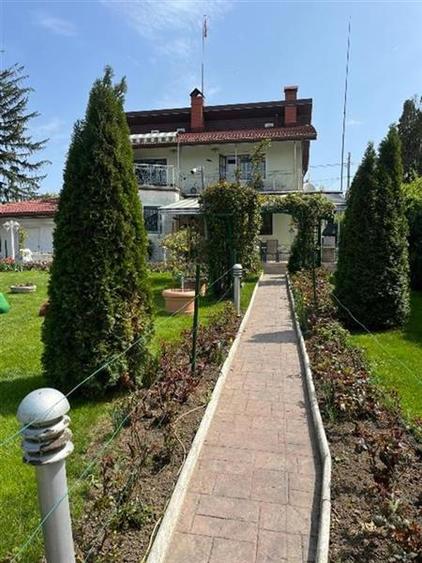 Vanzare vila Snagov cu deschidere la lac si debarcader - 2