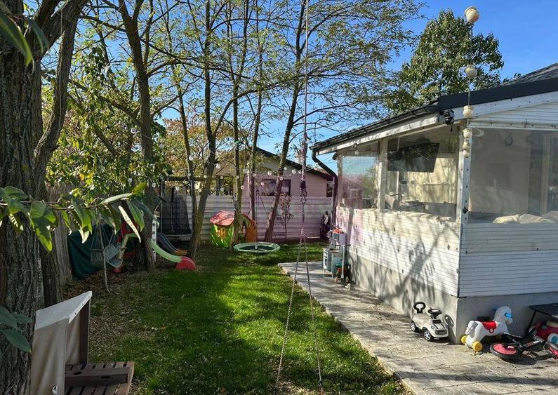 Casa 3 camere + dependin?e, curte 380, Sabareni - 6