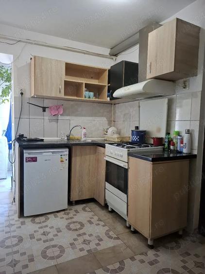 Inchiriez apartament 2 camere decomandat parter CAM, zona lini?tita - 5