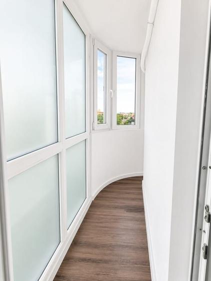 Apartament cu 4 camere semidecomandat în Aradului