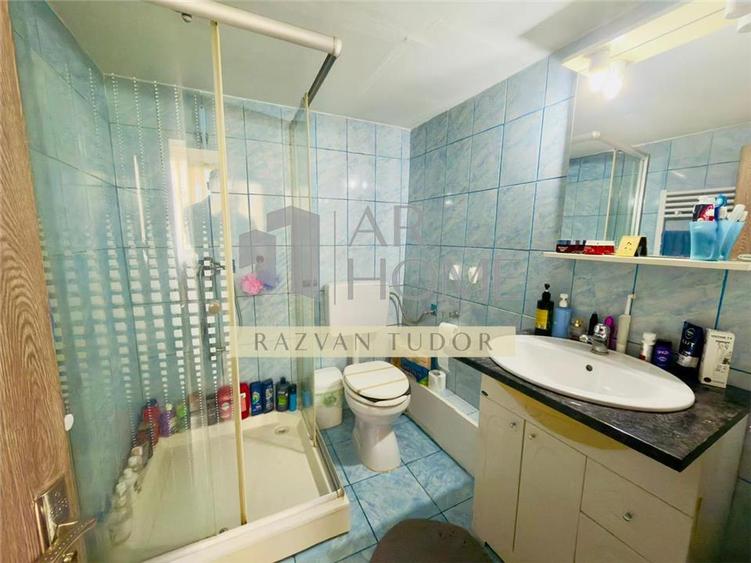 Casa 4 camere , semifinisata , cu beci , Ploiesti ,zona centrala - 11