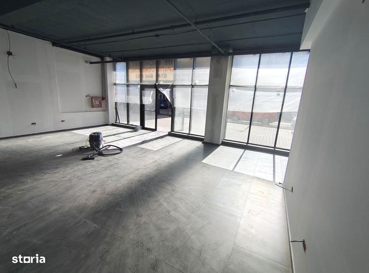 Spatiu comercial 58 mp, central, vitrina, vad comercial, parcare - 3