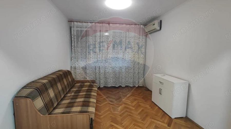 De inchiriat apartament 3 camere spatios etaj 1 Splaiul Crisanei - 12