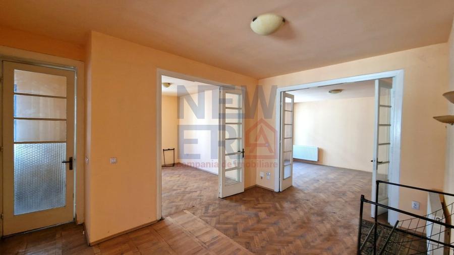 Vila cu curte de vanzare ULTRACENTRAL - 386 mp, 114 mp curte libera - 9