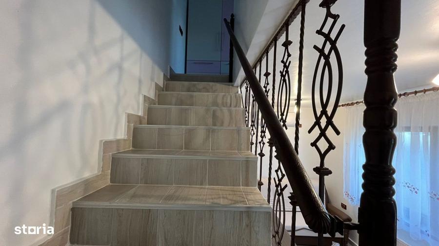 Teren parcelabil imprejmuit in cartier exclusivist Racari - 3