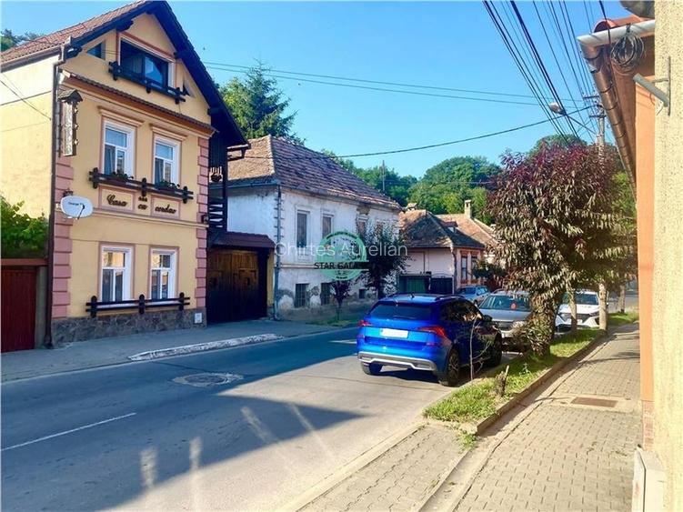 VAND PENSIUNE CU 7 CAMERE IN SIGHISOARA LA 800 MP DE CETATE VAND PENSIUNE CU 7 CAMERE IN SIGHISOARA LA 800 MP DE CETATE