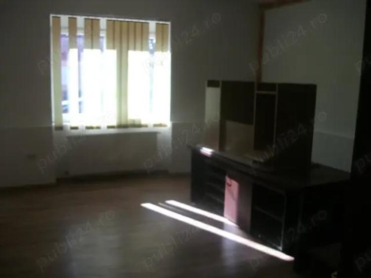 Casă cu 5 camere cu Teren 500 Mp în Central