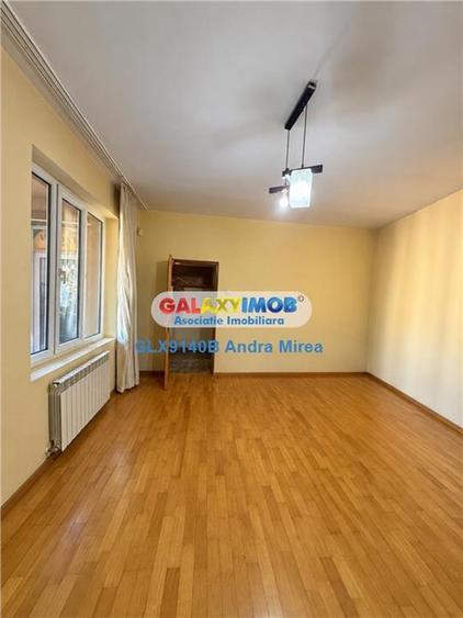 Apartament cu 5 camere decomandat în Decebal