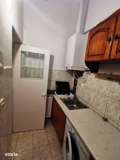 Garsonieră decomandată, mobilată în Valea Cetății