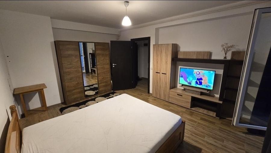 Apartament cu 2 camere decomandat în Roșu