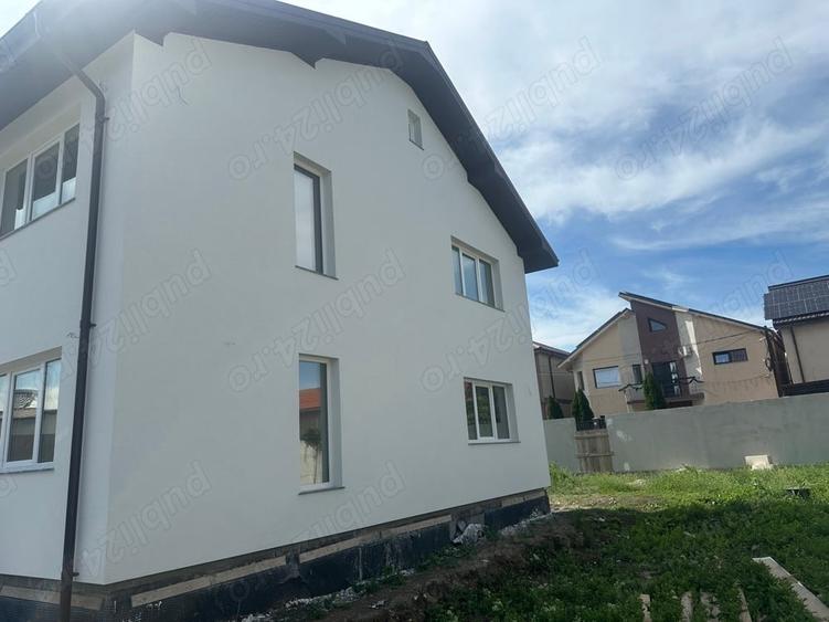 Casă cu 5 camere cu Teren 170 Mp în Km 5