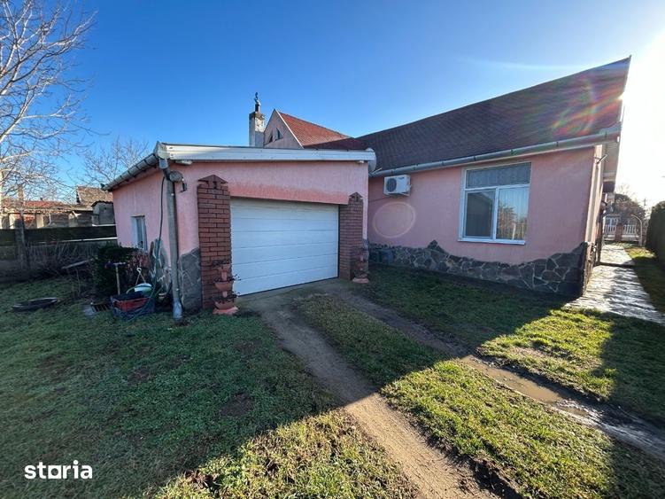 Casă cu 4 camere cu Teren 1370 Mp în Valea lui Mihai