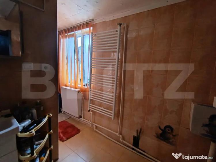 Casă cu 3 camere cu Teren 600 Mp în Central