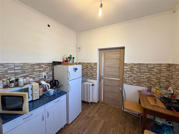 Casă cu 3 camere cu Teren 904 Mp în Spitalul Județean