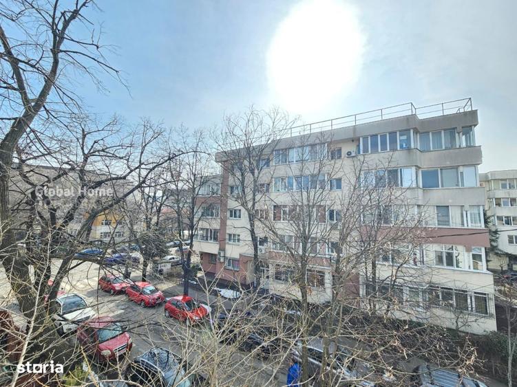 Apartament cu 3 camere decomandat, mobilat în Băneasa