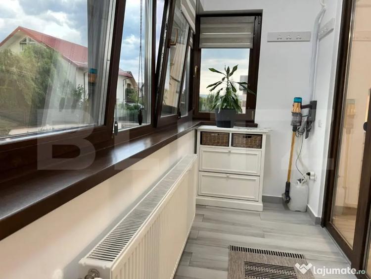 Apartament cu 2 camere semidecomandat în Valea Adâncă