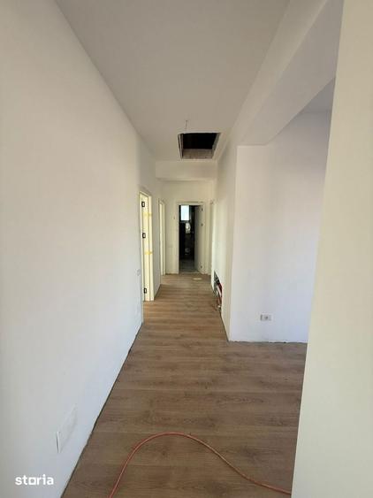 Casă cu 4 camere cu Teren 400 Mp în Clinceni