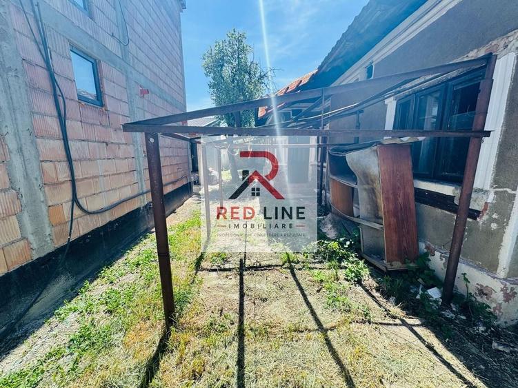Casă cu 3 camere cu Canalizare în Nord