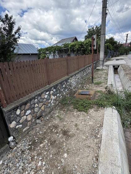 Casă cu 4 camere în Decindeni