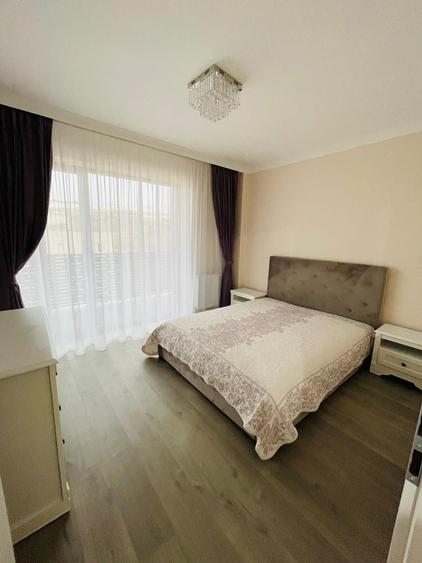 Apartament cu 2 camere decomandat în Livezeni