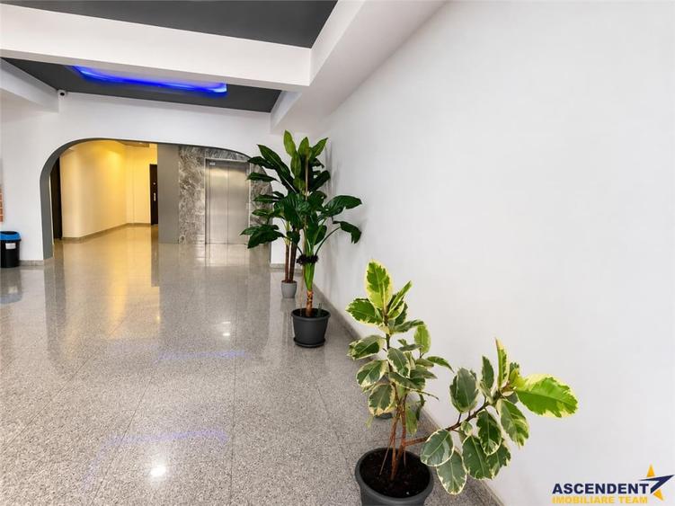 Compozitie generoasa, loc parcare, boxa, Isaran Residence, T - 8