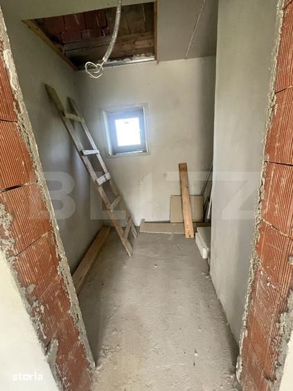 Casă cu 5 camere cu Teren 1800 Mp în Central