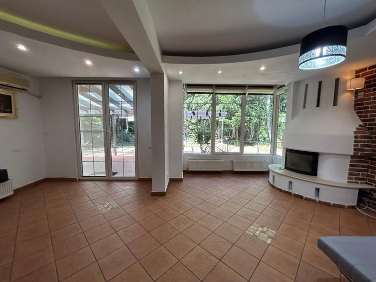 Casă individuală cu 5 camere cu Canalizare în Corbeanca