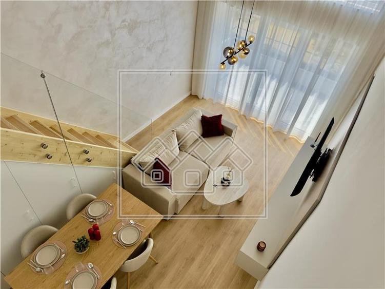 Penthouse cu 5 camere semidecomandat în Exterior Vest