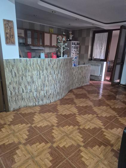 Duplex cu 8 camere cu Teren 1000 Mp în Năvodari
