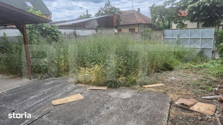 Casa cu 2 camere de vanzare, 50 mp, teren 350 mp, strada Mara, zona Pi - 5