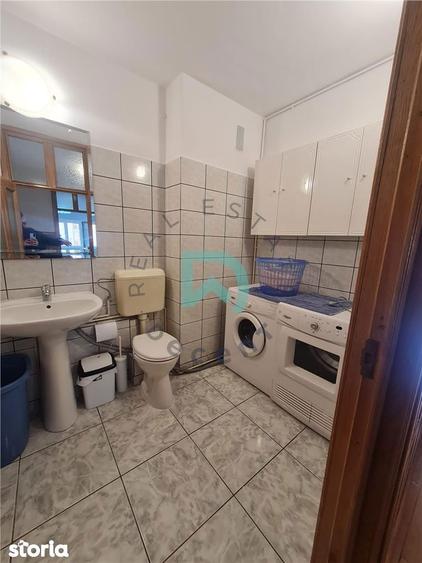 Apartament cu 3 camere decomandat, mobilat în Valea Cetății