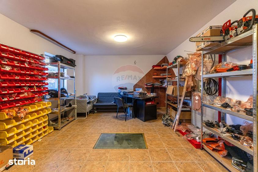 Casă cu 6 camere cu Teren 467.6 Mp în Aurel Vlaicu