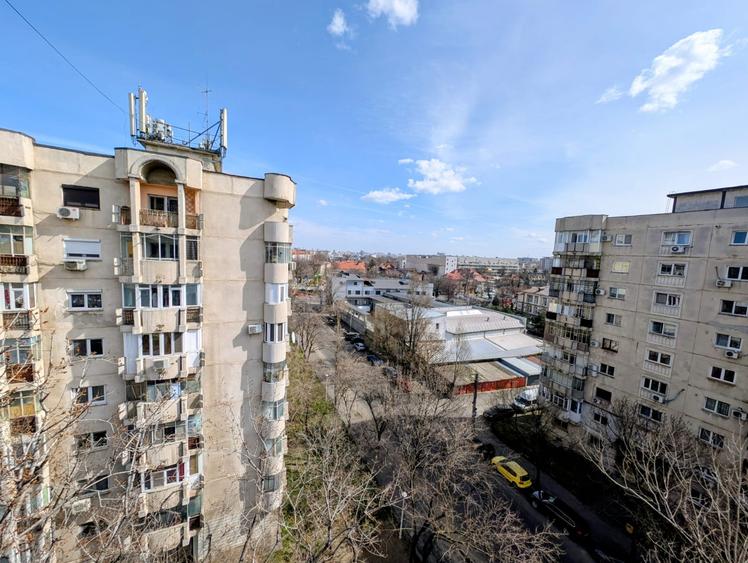 Liberty Mall-Rond Cosbuc,Nasaud stradal,bloc/scara impecabile,semimobilat,S-E - 11