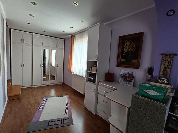 Casa/Vila de Vanzare ULTRACENTRAL - 11
