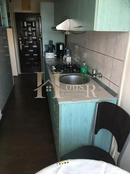 Complexul Studentesc. Decomandat. Ideal pentru investitie - 3